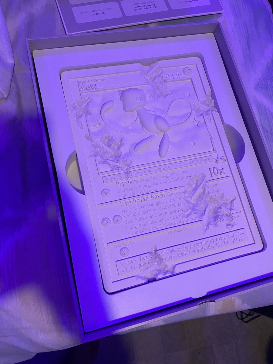 Pokémon Daniel Arsham White Crystalized Mew Card Sculpture Pokémon Daniel Arsham White Crystalized Mew Card Sculpture