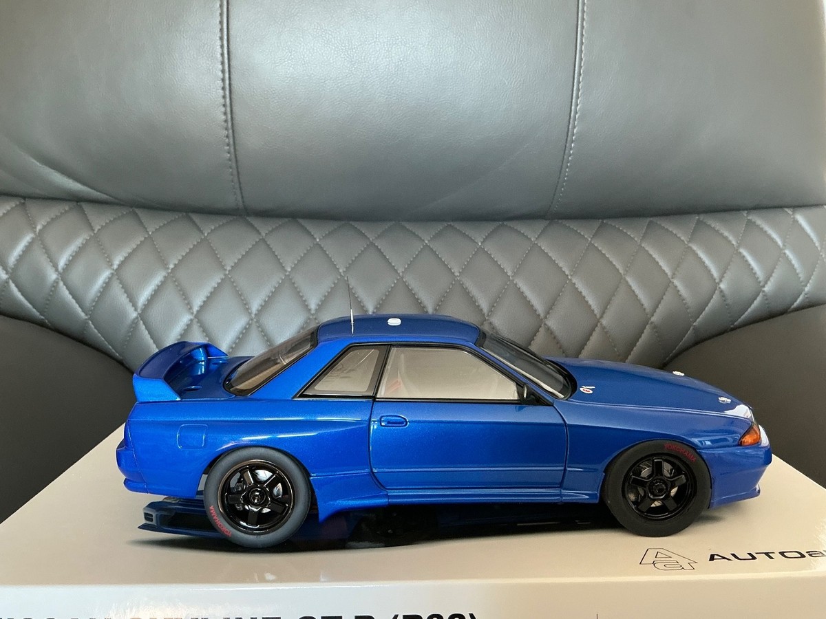 AUTOart 89281 Nissan Skyline Gt-r R32 Model Cars 1 18th Godzilla