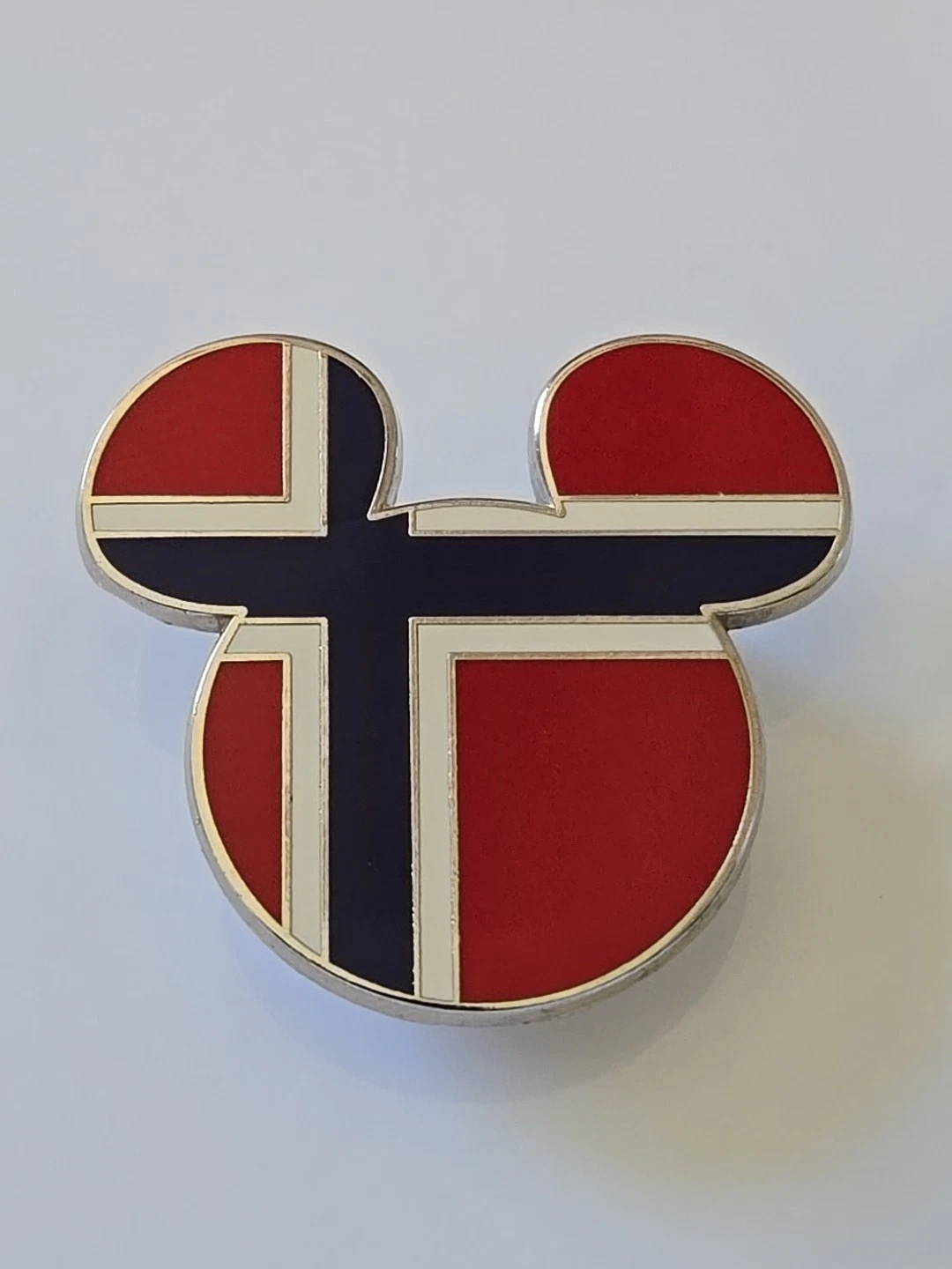 2008 Disney Epcot World Showcase Norway Mickey Head Ears Norwegian Flag HTF Pin