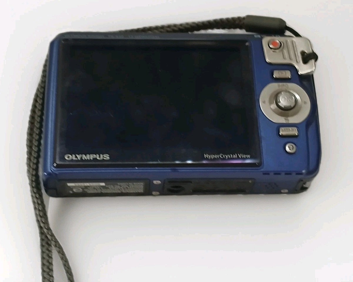 Olympus Tough TG-820 Waterproof Digital Camera - Parts Only