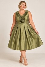 Jessica Howard Dress 18W Chartreuse Green Ruffle Pleated A Line Formal Midi