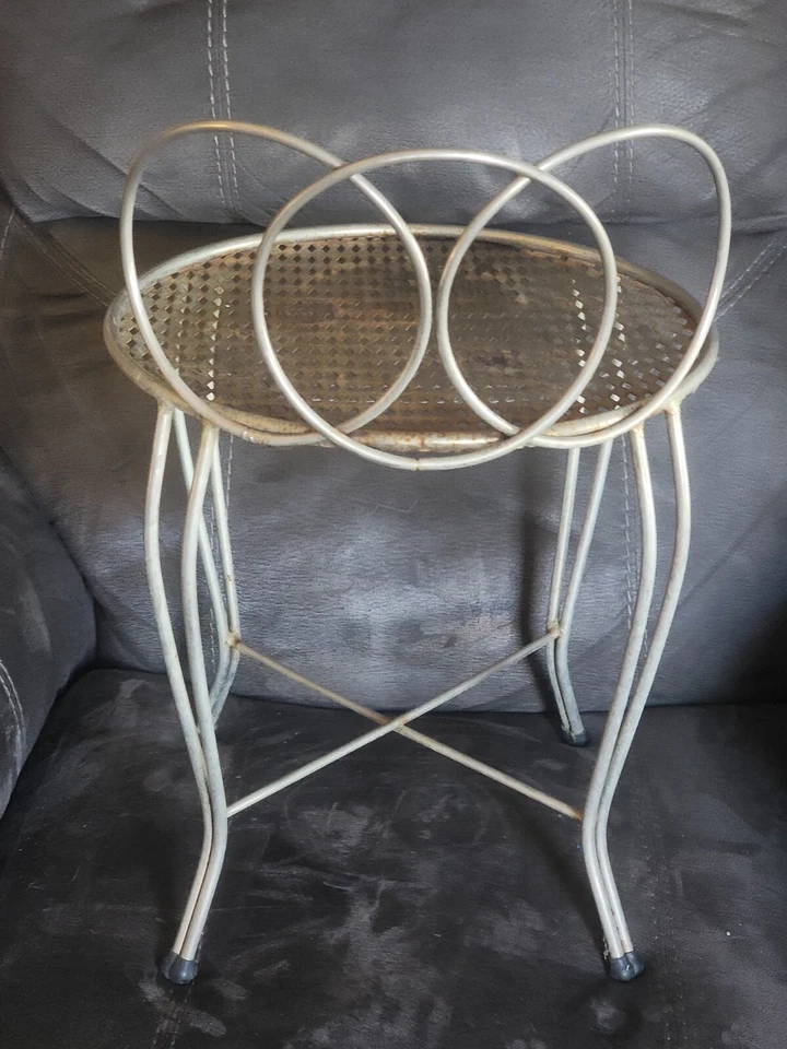 Taburete tocador tocador vintage de metal moderno de mediados de siglo Hollywood Regency Foto 3 de 4