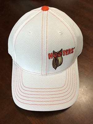 chase elliott hooters hat