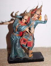 2 ancienne poupée asiatique 