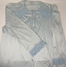 Vintage Vanity Fair Women's Gown Robe Light Blue Nylon Size Medium Made in USA
