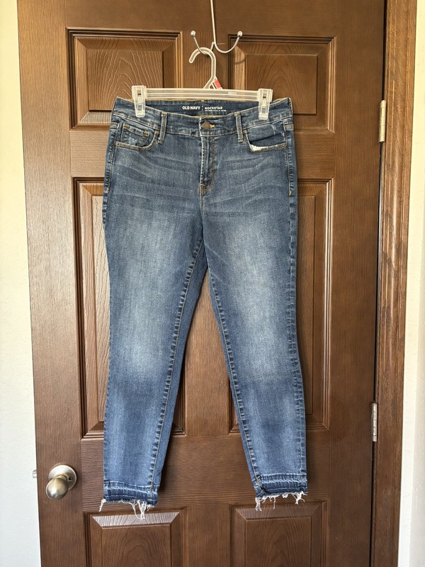 Old Navy Women Jeans 10 Blue Distressed Ankle Fray Stretch Mid Rise Casual