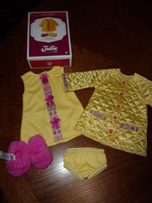 AMERICAN GIRL DOLL JULIE PAJAMAS AND ROBE SET COMPLETE NEW IN THE BOX