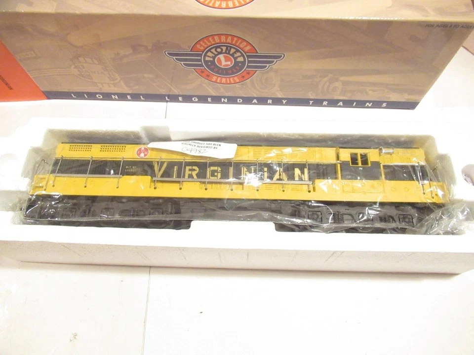 LIONEL PWC 18327 BLACK & YELLOW VIRGINIAN FM TRAINMASTER W/TMCC - NEW- H1W - Image 4 of 4