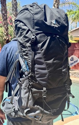 NWT Unisex Deuter Aircontact Lite 75 L. Hiking Backpack Black/Grey lightweight 