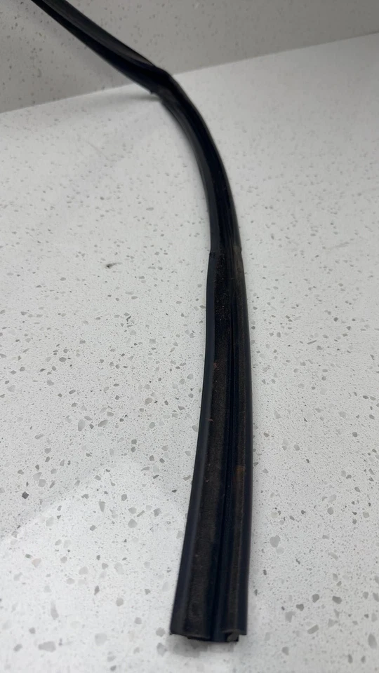 2011-2023 DODGE CHARGER Rear Vent Glass/window Dodge Right - Image 4 of 4