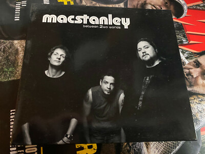 Macstanley - Between 2wo Worlds CD Neuwertig