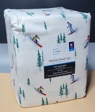 Mainstays 4 Piece Vanilla Dream Skiers Flannel Sheet Set. Size: KING -Brand NEW