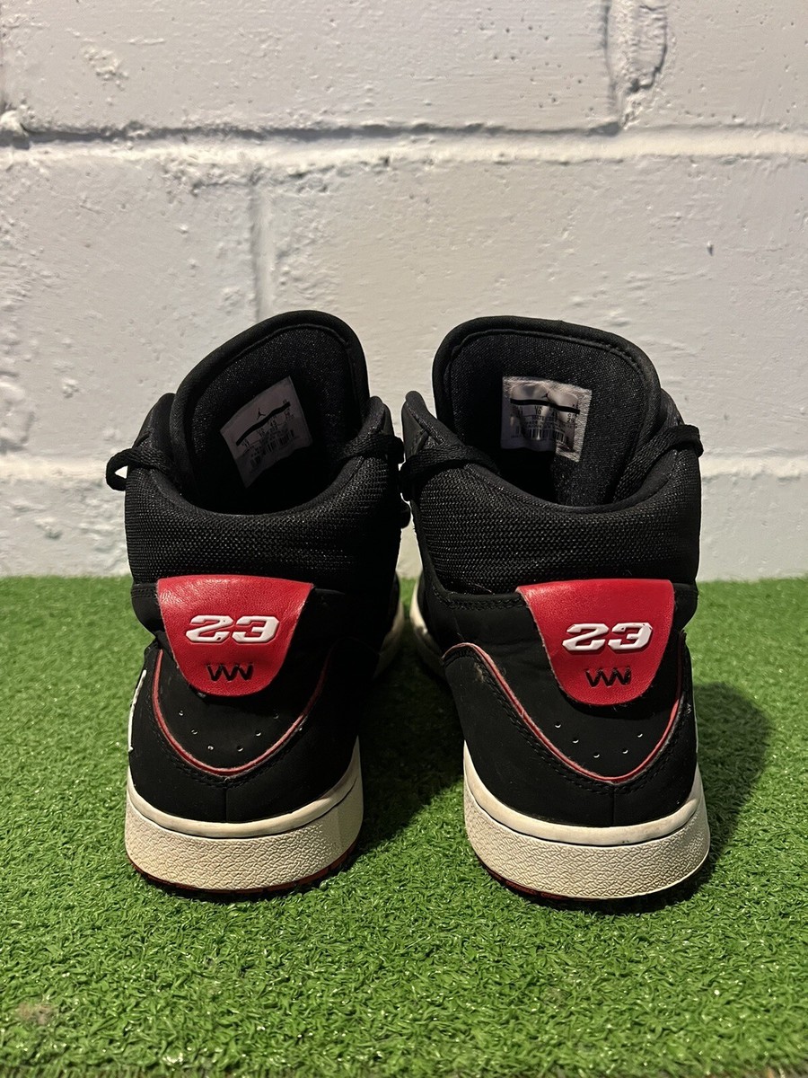 555798 002