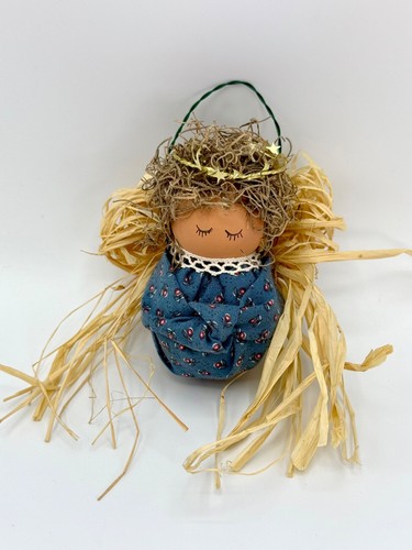 Hecho a mano adorno de ángel de rafia cabeza de madera azul vestido floral Navidad 4" - Imagen 3 de 6