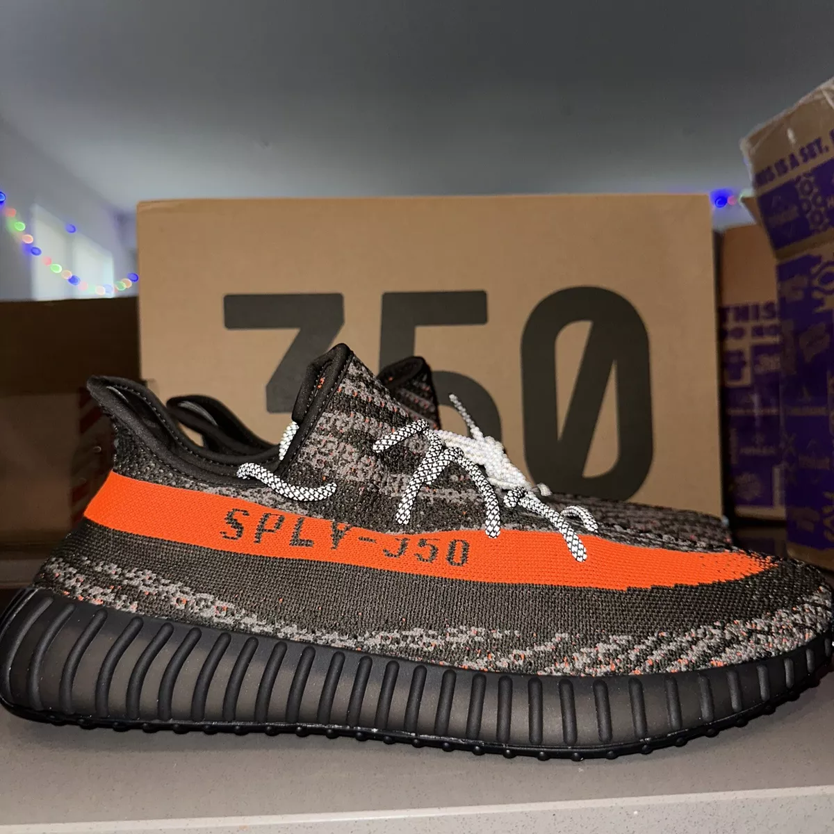 adidas Yeezy Boost 350 v2 Carbon Beluga HQ7045