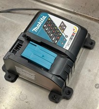 Makita DC18RC  battery charger wall mount kit 