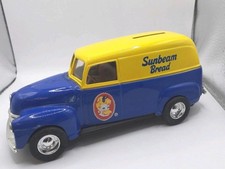 1991 ERTL 1950 Sunbeam Bread Delivery Truck Diecast Bank With Key