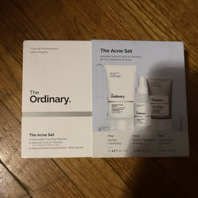 The Ordinary The Acne Set Salicylic Acid 2% + Beta Glucan Cleanser Moisturizer