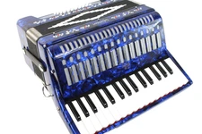 SofiaMari SM-3232 32 Piano 32 Bass Accordion w/ Case- Blue Pearl   #RE3877