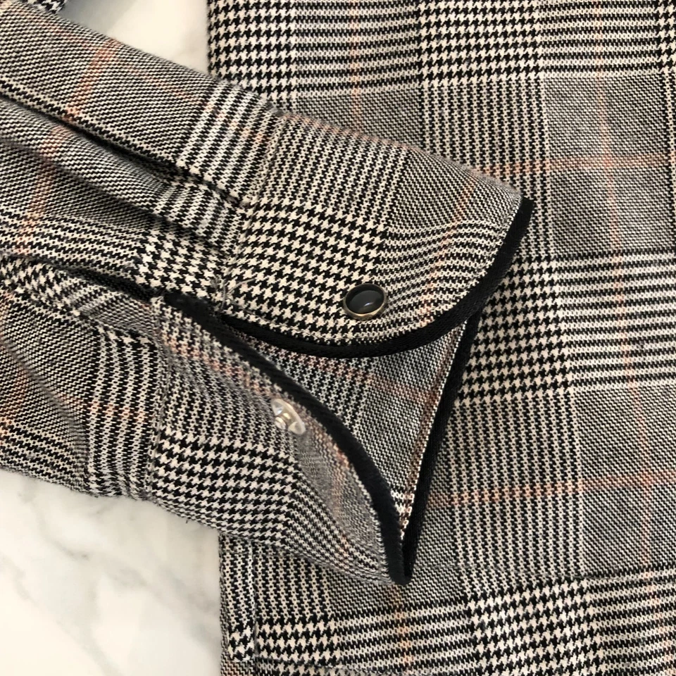 Camisa a presión a cuadros gris manga larga United Colors Of Benetton para mujer talla S/M Foto 3 de 4