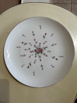 Harmony House Rosebud Fine China Japan  10'' Plate