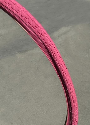700 x 35c Pink Bicycle Tire Durable Wire Bead Urban Commuter City