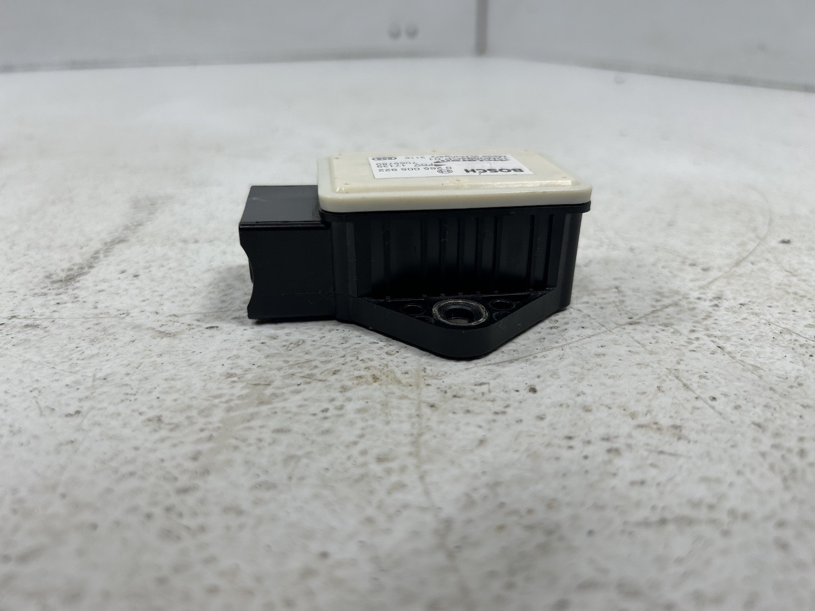2016-2021 MCLAREN 570S YAW TURN RATE SENSOR CONTROL MODULE OEM 12M0594CP