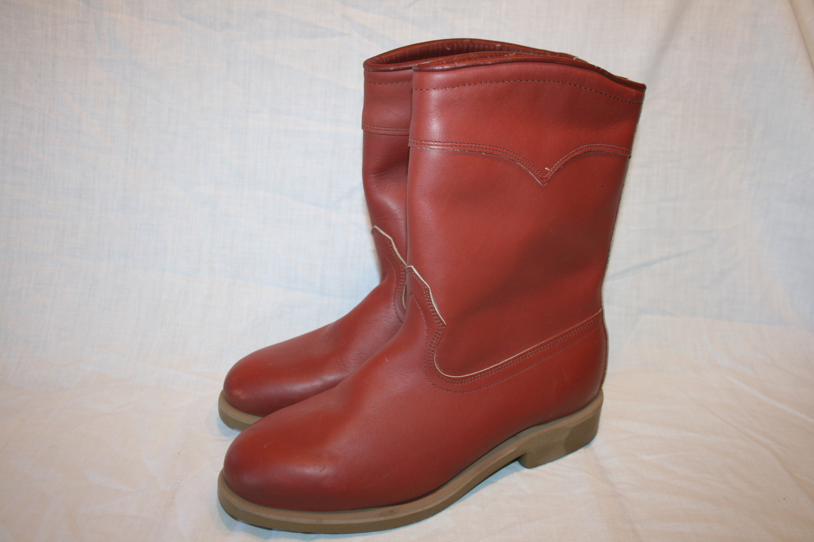 Vtg RED WINGS Irish Setter Insulated 
