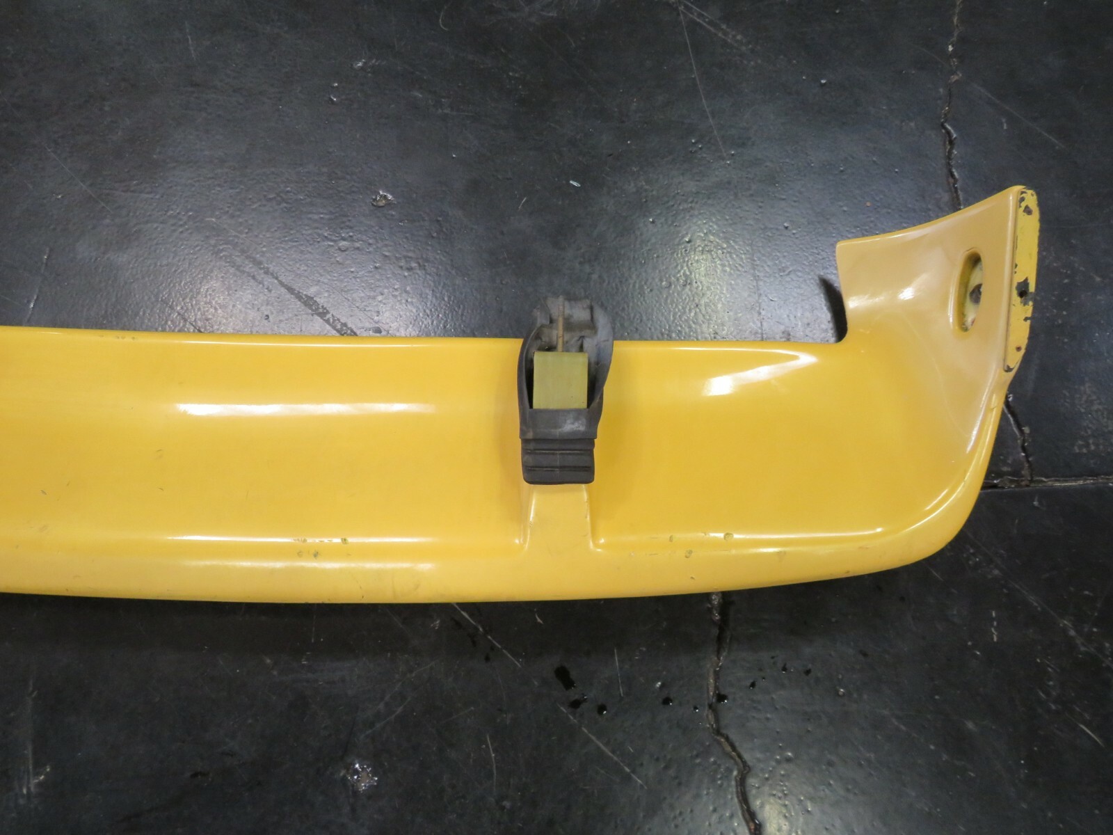 Lamborghini Diablo, Rear Bumper Assembly, Used, P/N 009463007