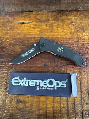 Smith & Wesson EXTREME OPS CKG104B First Production! Designed by Morgan A Taylor
