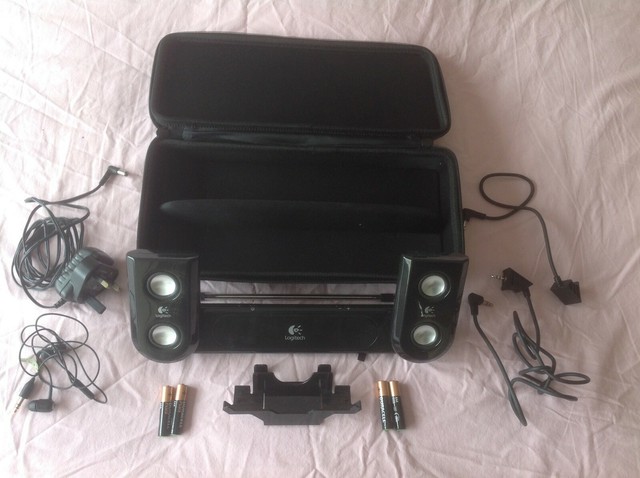 logitech playgear amp speaker