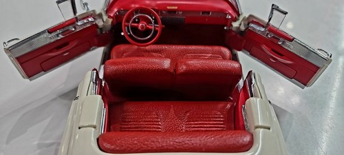 Vintage 1953 Cadillac Eldorado 1/16 scale white diecast by Danbury Mint - Picture 11 of 17