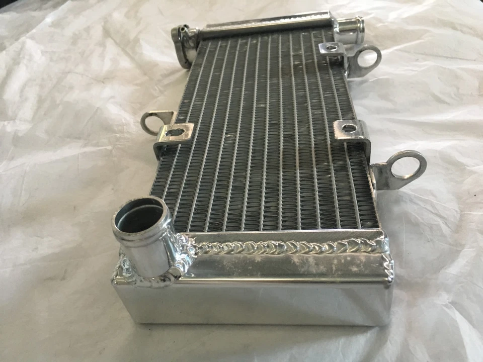 PARA HONDA CBR300 CBR300R CBR250 CBR250R 11-17 RENDIMIENTO RADIADOR CARRERAS Foto 3 de 4