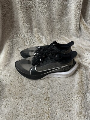 NIKE ZOOM GRAVITY SNEAKER SHOES BLACK GRAY ATHLETIC ACTIVE RUNNING WOMENS 8.5