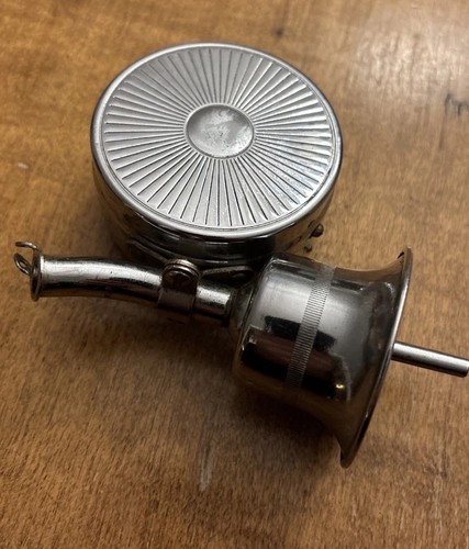 Vtg Musical Bar Host Automatic Liquor Pourer Spout Music Box