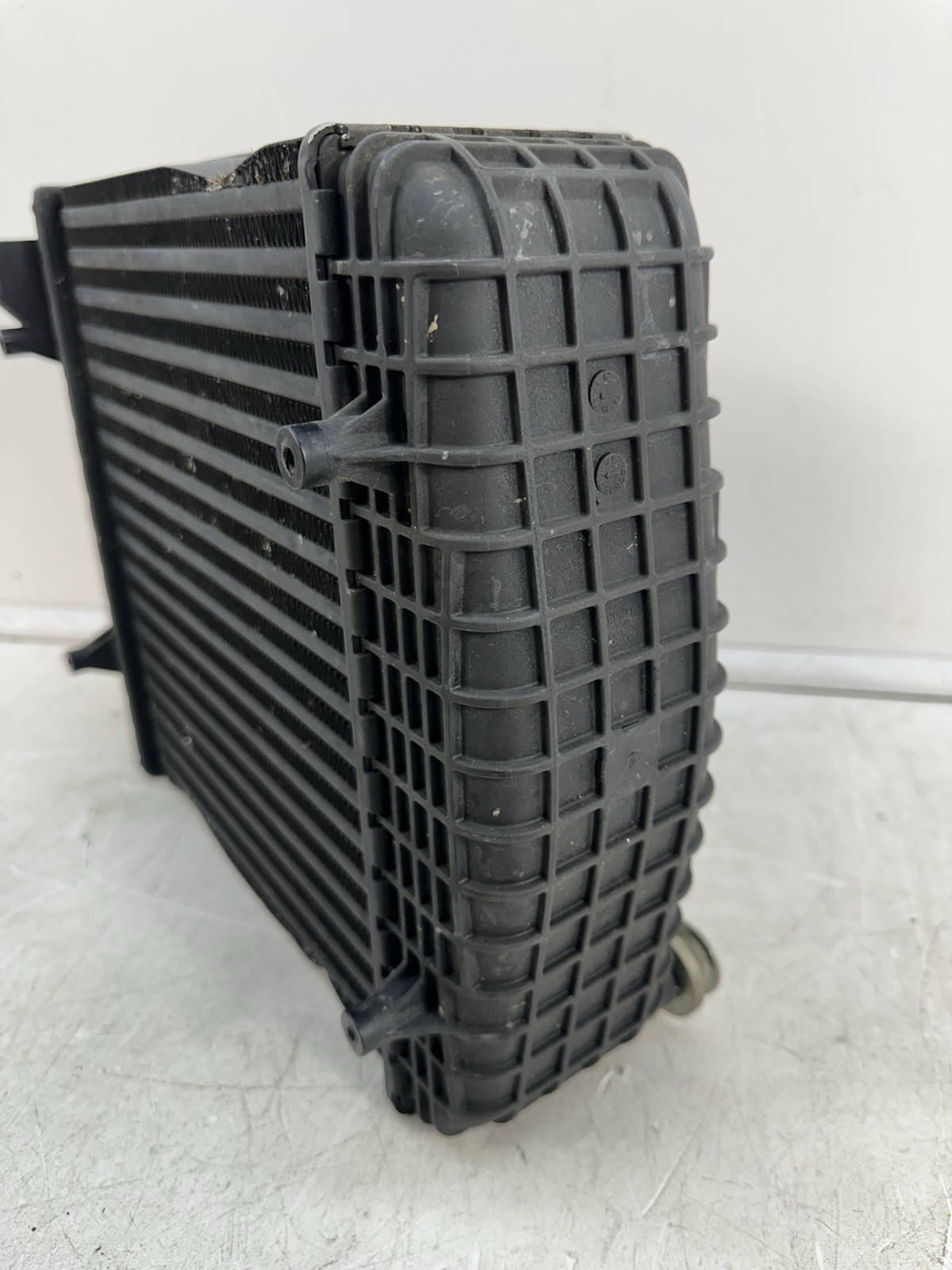 2014–2017 Maserati Ghibli Front Right Passenger Side Intercooler 16484792 OEM
