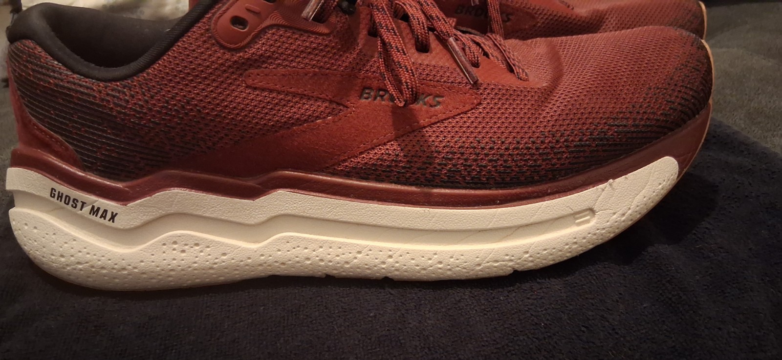 Brooks Ghost Max - image 1