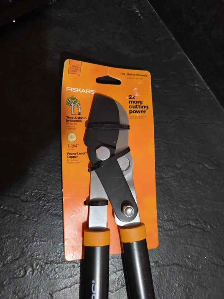 Fiskars 391381-1001 28" Power-Lever Bypass Lopper - Image 2 of 4