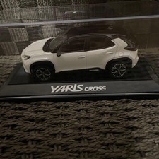 1/43 Toyota Yaris Cross white 731179