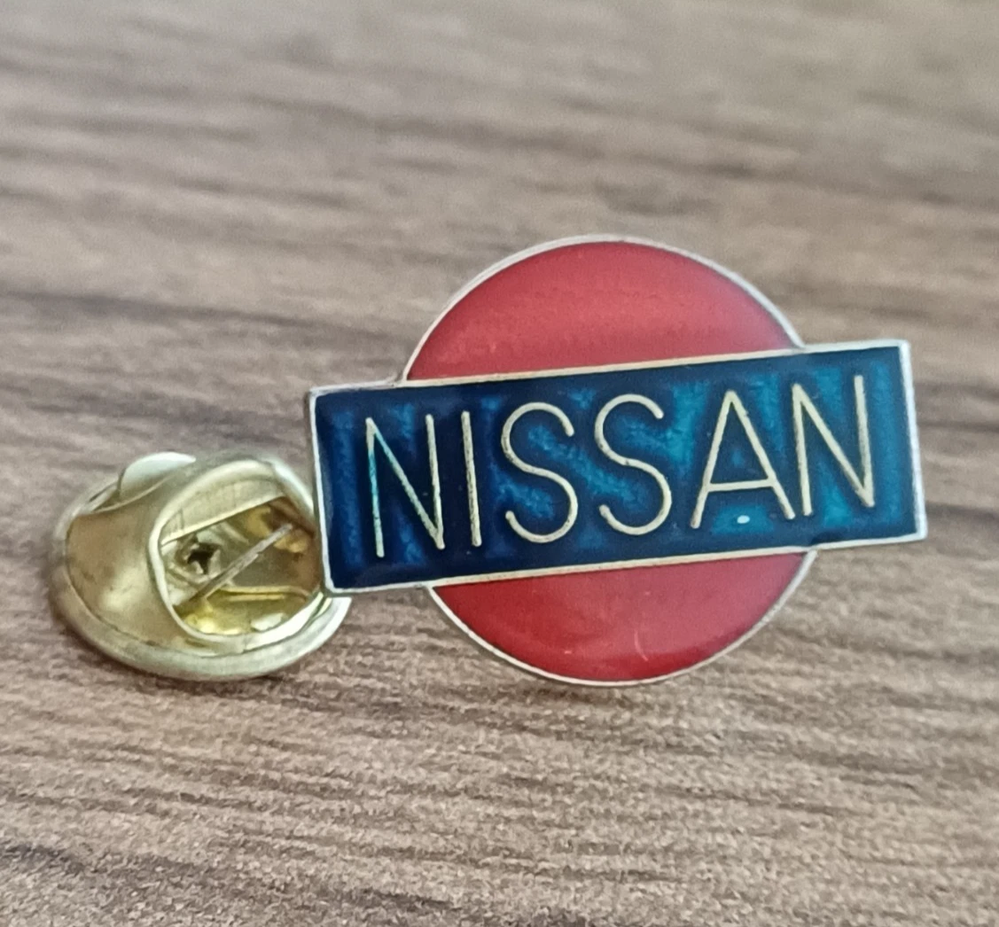 Pin's Collector Vredestein Logo Classic Années 60 - Voiture Et Pneu - IAA 1964