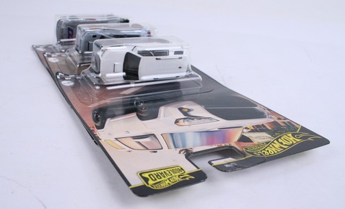 2024 Hot Wheels Boulevard Gold Premium No Number Lot of 3 (4Runner-CLK-WRX) - Picture 4 of 6