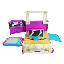 Winners Stable Deluxe Vet Trailer Playset By Just Play Missing Pieces No Jeep