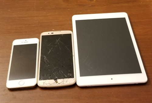 Three iPhones. One LG phone. One Samsung phone. One NuVision Tablet. Parts only. - Picture 6 of 6