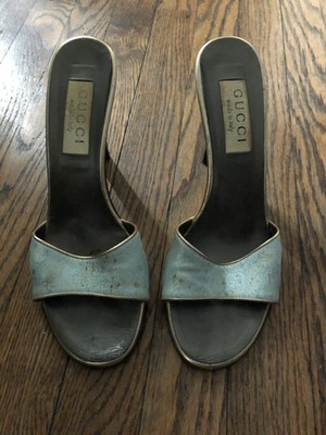 baby blue gucci slides
