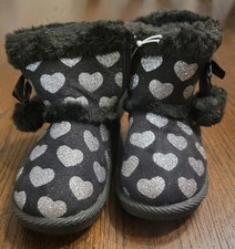 NWT Kids Black Glitter Heart Winter Boots Toddler Size 6 and 7