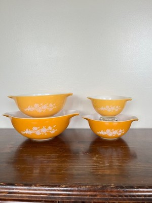 pyrex butterfly gold cinderella bowl set of 4