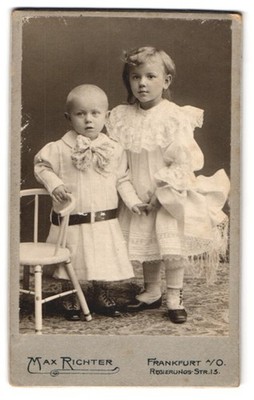 Fotografie Max Richter, Frankfurt a. O., Regierungsstr. 13, Geschwisterpaar in  