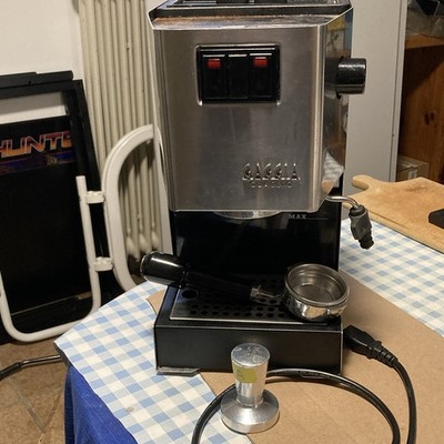 Gaggia Classic Espressomaschine Edelstahl 1050W 230V mit Siebträger Tamper
