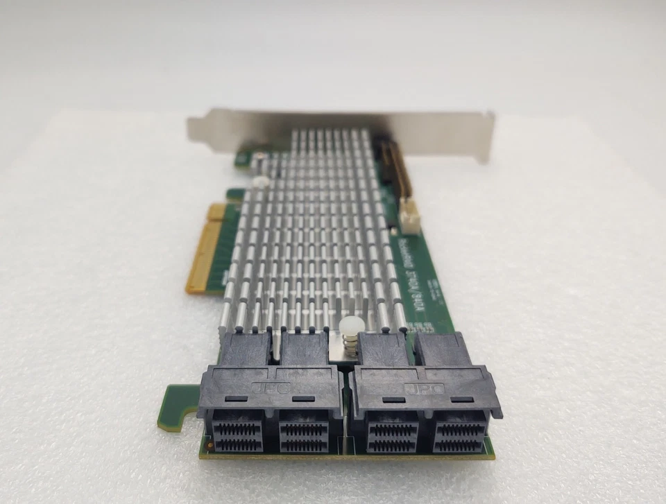 Highpoint Technologies RR840A ROCKETTRAID 3740A/840A 16 PUERTOS PCI-E 3,0X8 Foto 3 de 4