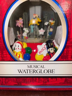 2001 Macys Day Parade 75th Years NY  Snow Globe World Trade Center (New Other)